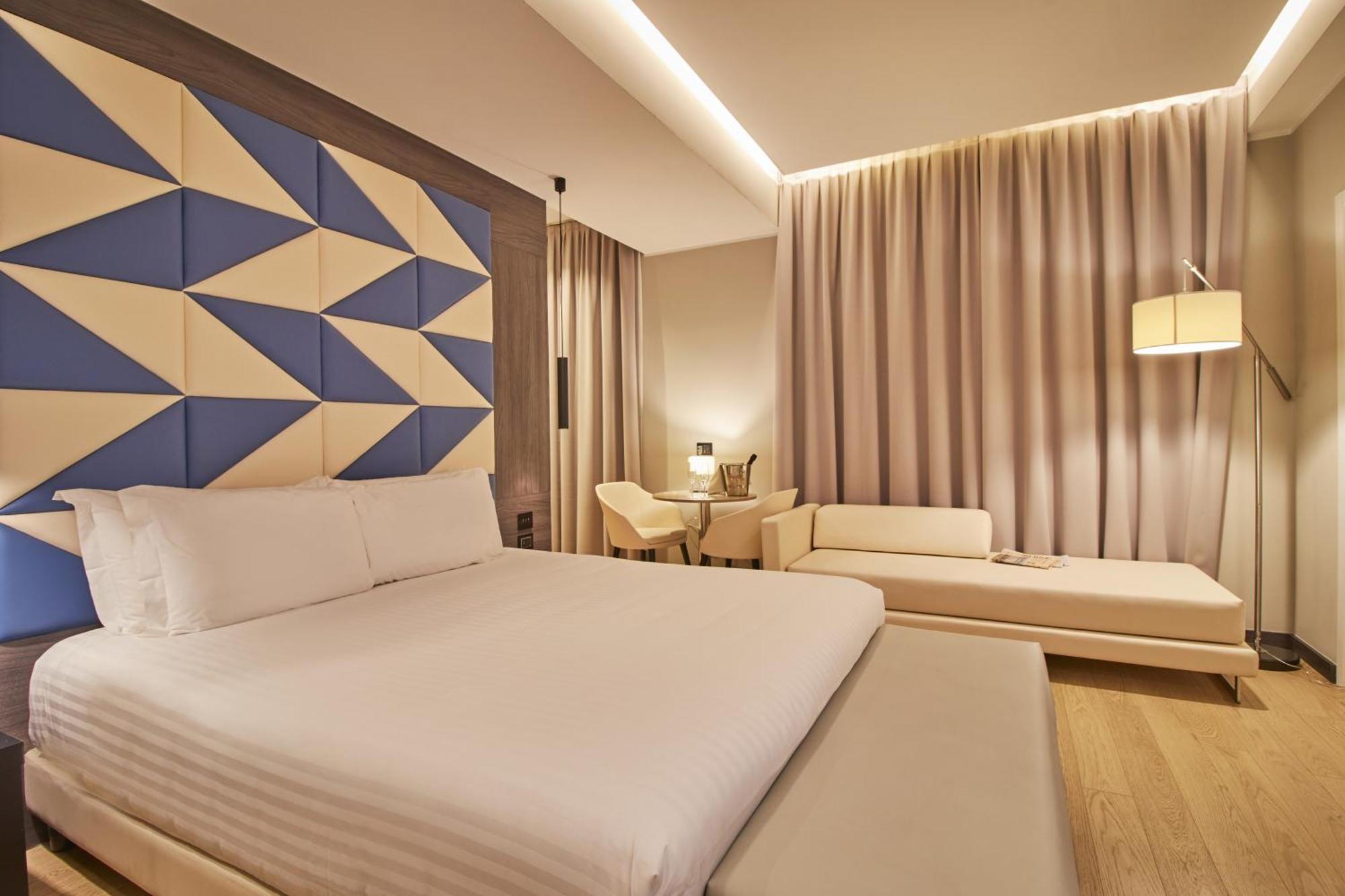 Ih Hotels Milano Ambasciatori — Billeder 1
